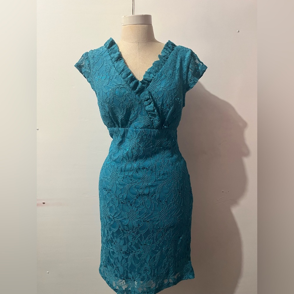 SALE NWT Lace short dress